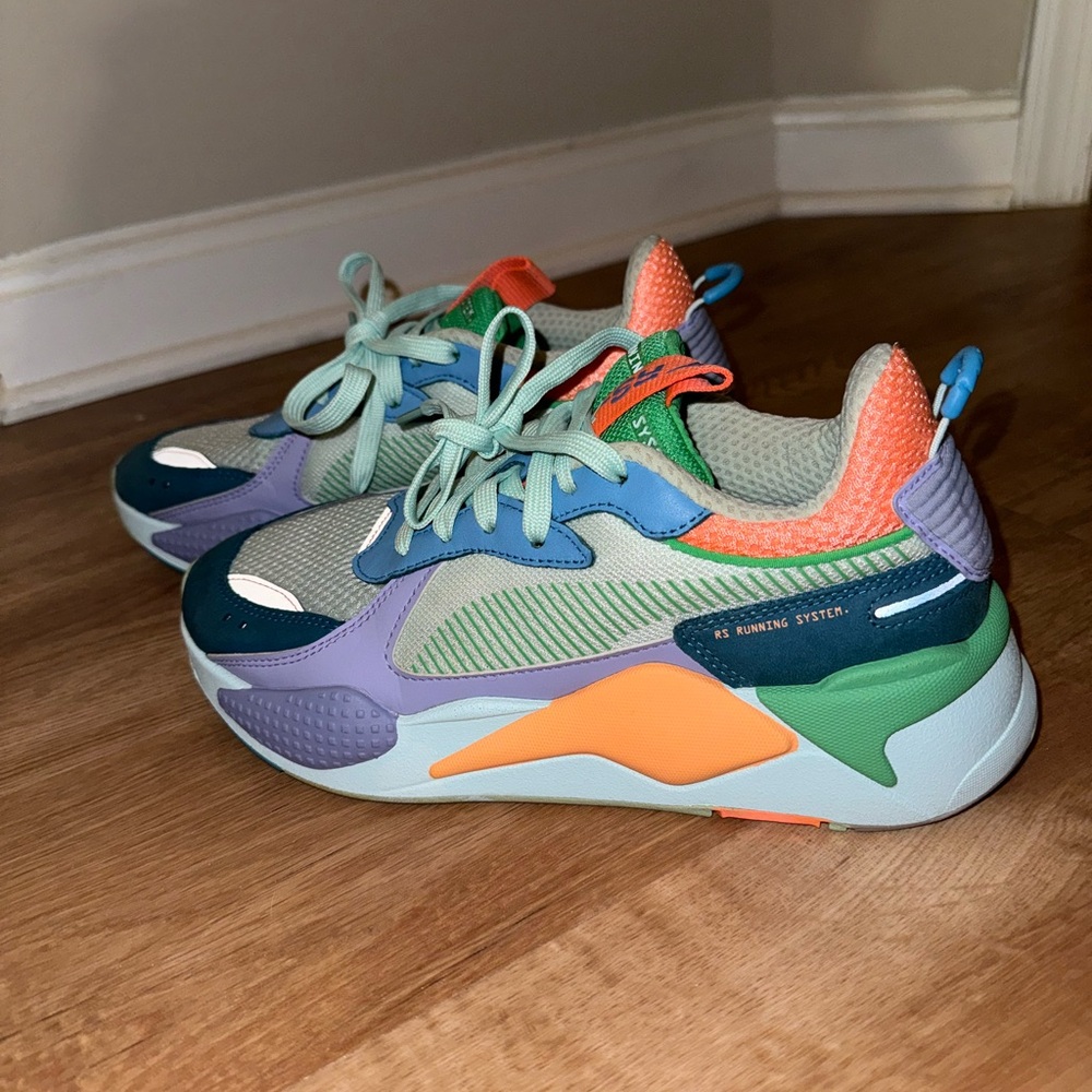 PUMA SNEAKERS